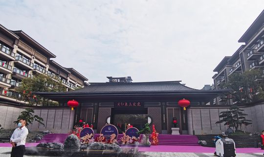 建发五象印月